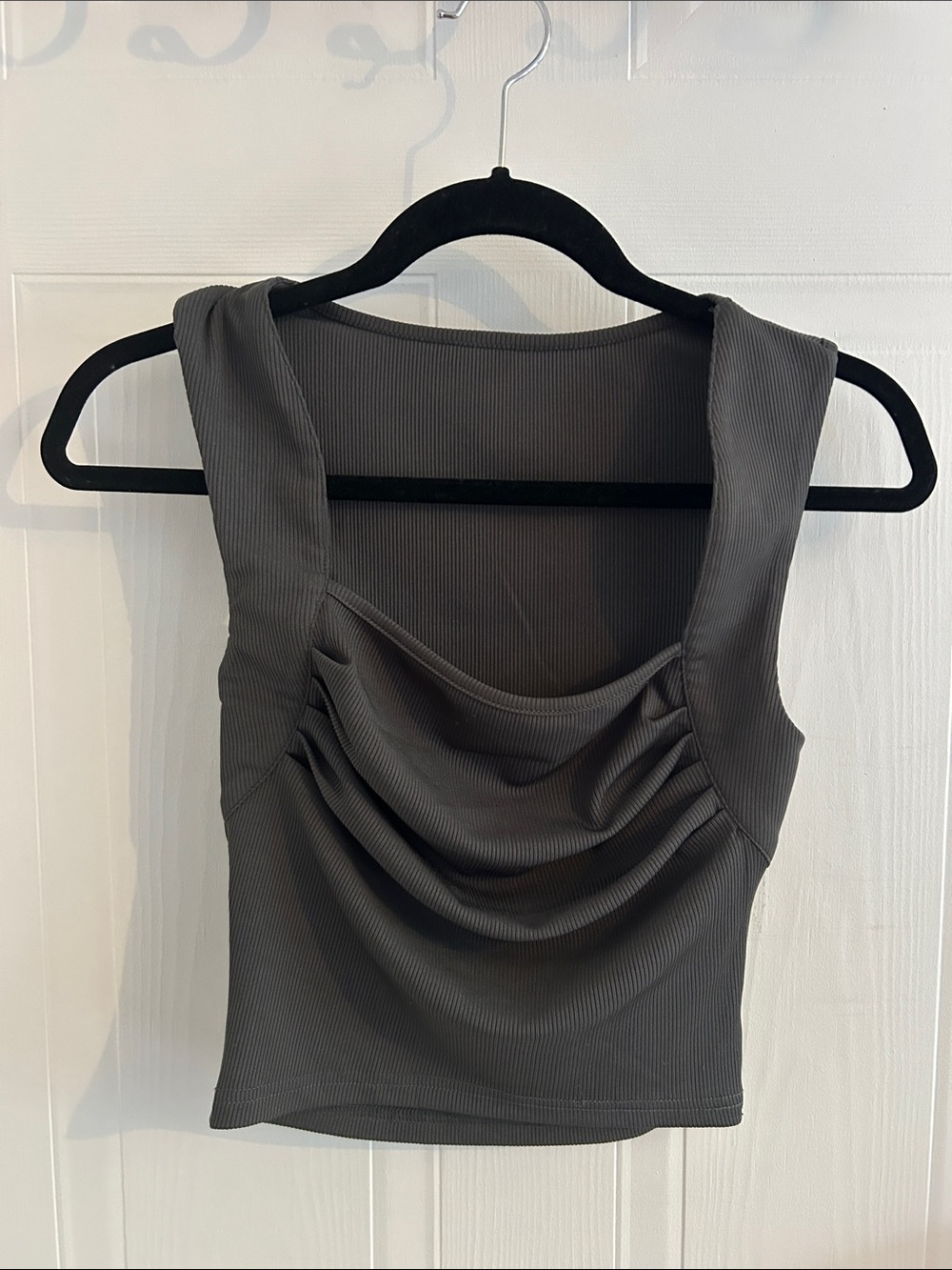 Cider Gray Ribbed Draped Crop Tank - Picture 2 of 4